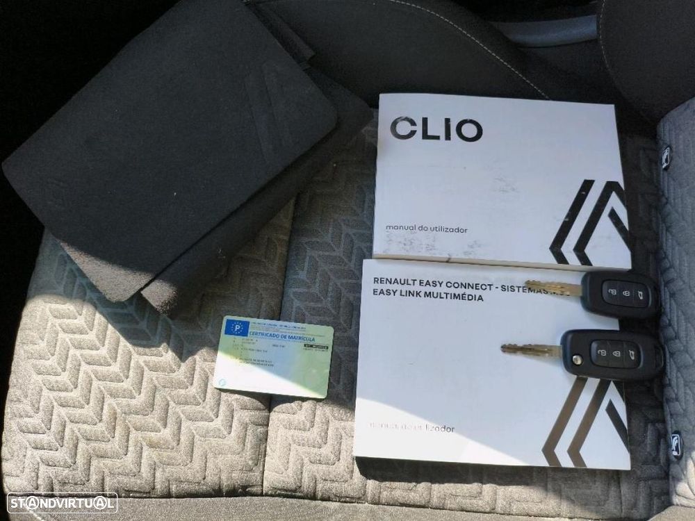 Renault Clio 1.0 TCe Evolution Bi-Fuel - 3