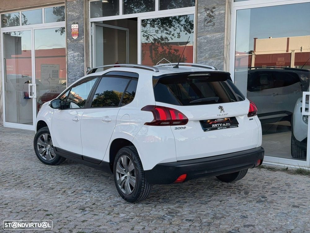 Peugeot 2008 1.2 PureTech Allure - 11