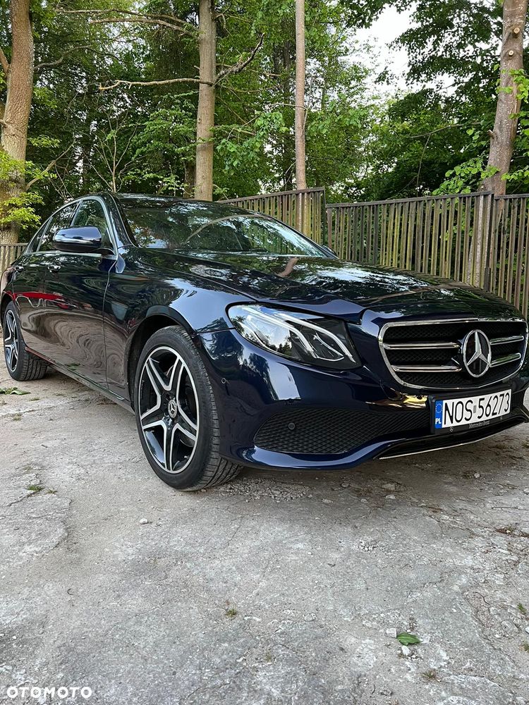 Mercedes-Benz Klasa E 300 9G-TRONIC Exclusive - 4