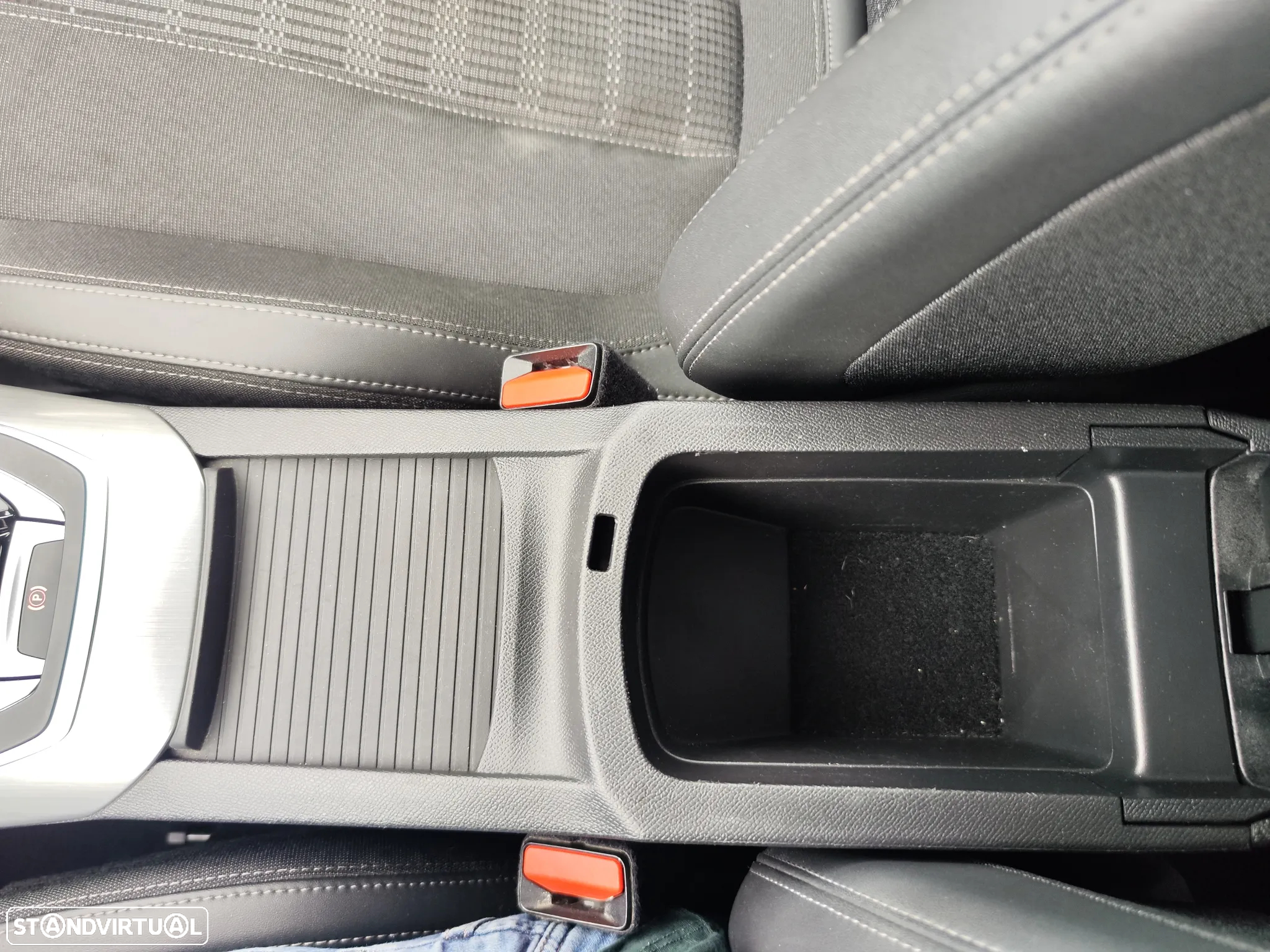 Peugeot 308 SW 1.2 PureTech Allure Full LED EAT8 - 37