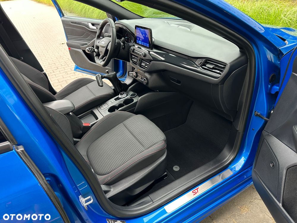 Ford Focus 1.5 EcoBoost Start-Stopp-System ST-LINE X - 22