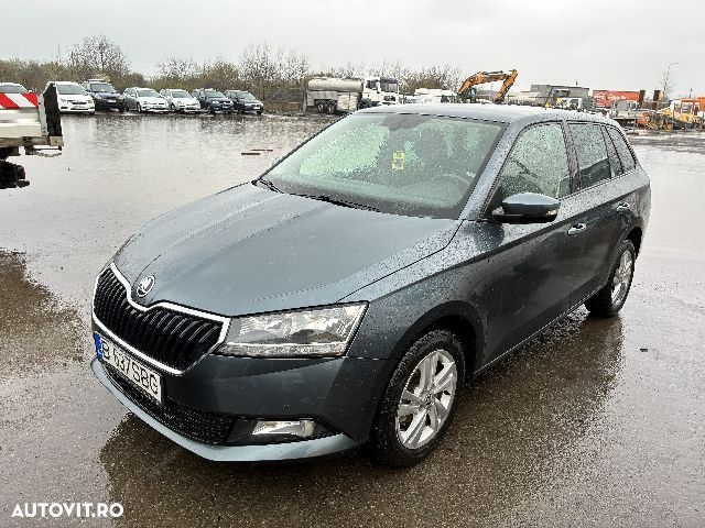 Skoda Fabia 1.0 TSI Ambition - 2