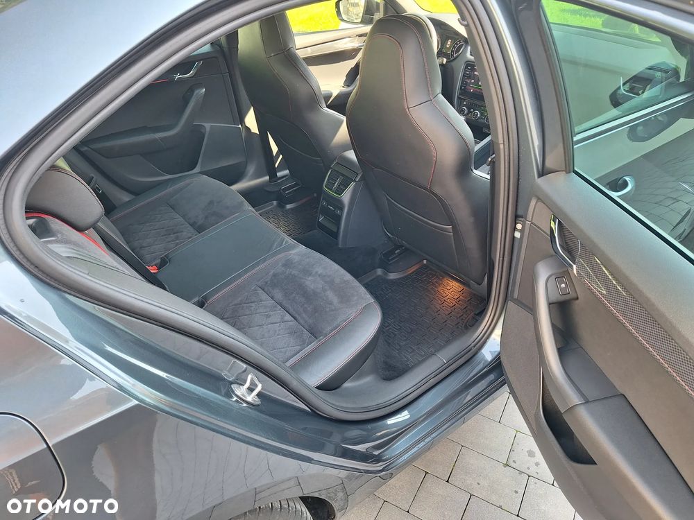 Skoda Octavia 2.0 TDI 4x4 RS DSG - 20