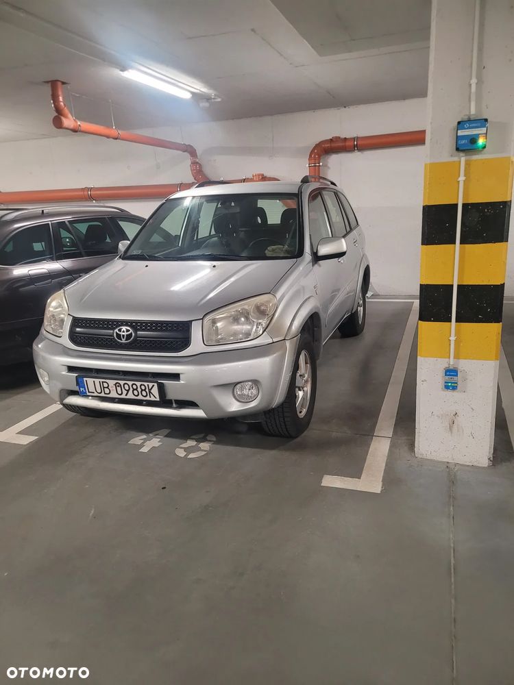 Toyota RAV4 2.0 VVT-i 4x4 - 1