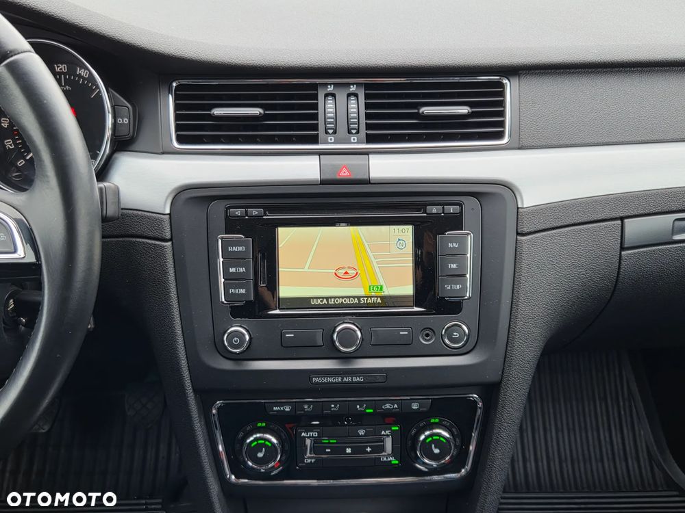 Skoda Superb 2.0 TDI Ambition - 9