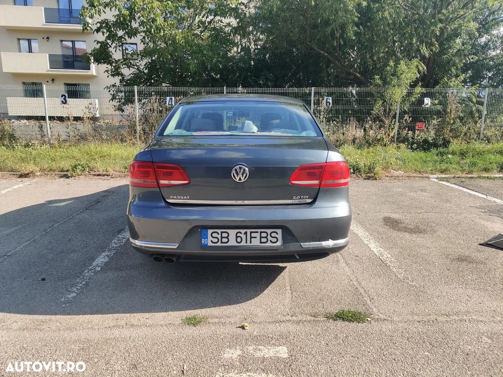 Volkswagen Passat 2.0 TDI BlueMotion Technology Trendline - 1