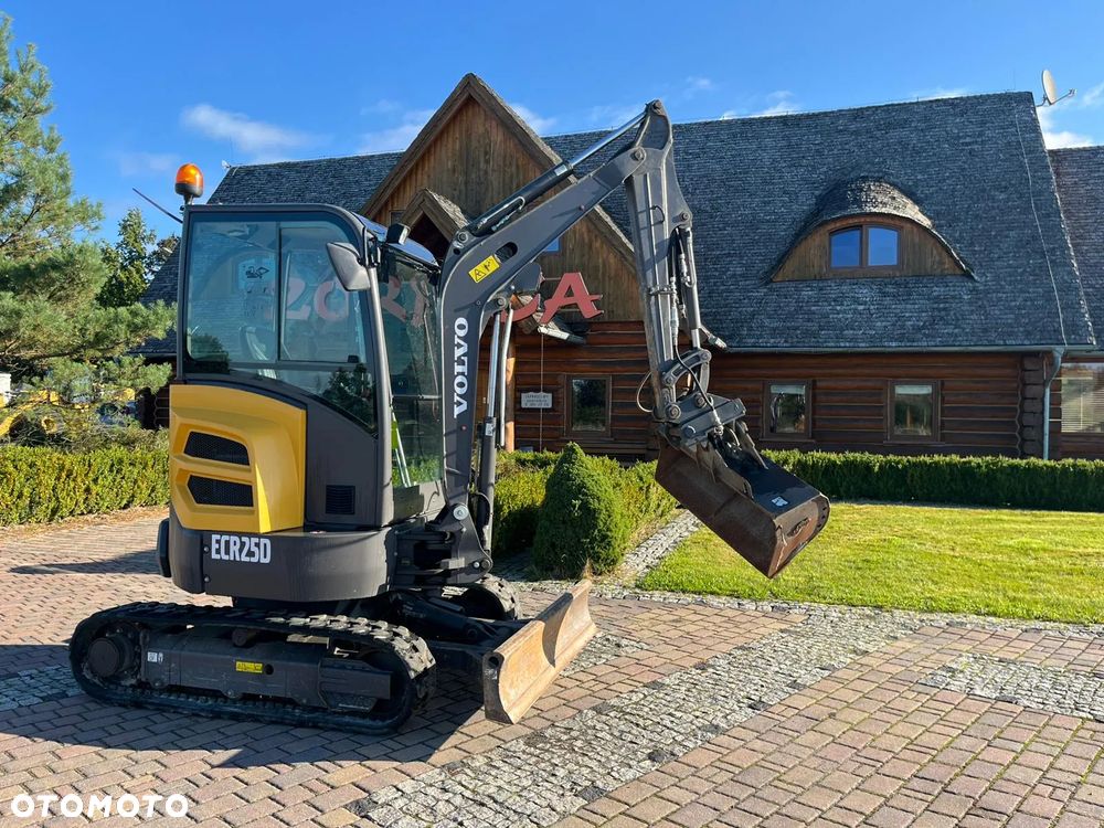 Volvo ECR25D - 13