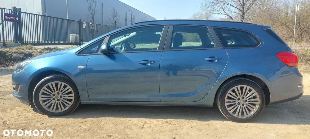 Opel Astra 1.4 T Cosmo - 11