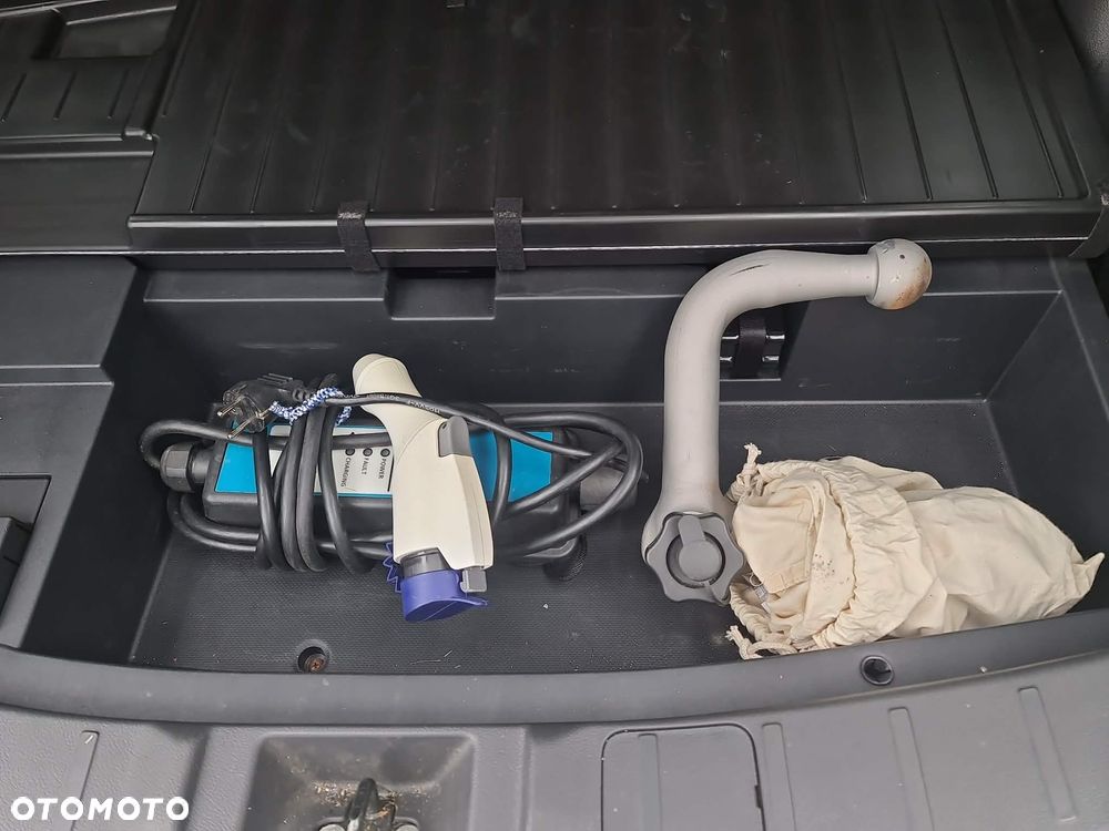 Mitsubishi Outlander 2.0 4WD Plus - 21
