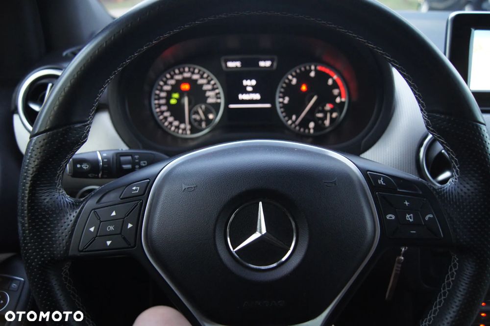Mercedes-Benz Klasa B 180 CDI BlueEFFICIENCY Edition 1 - 22