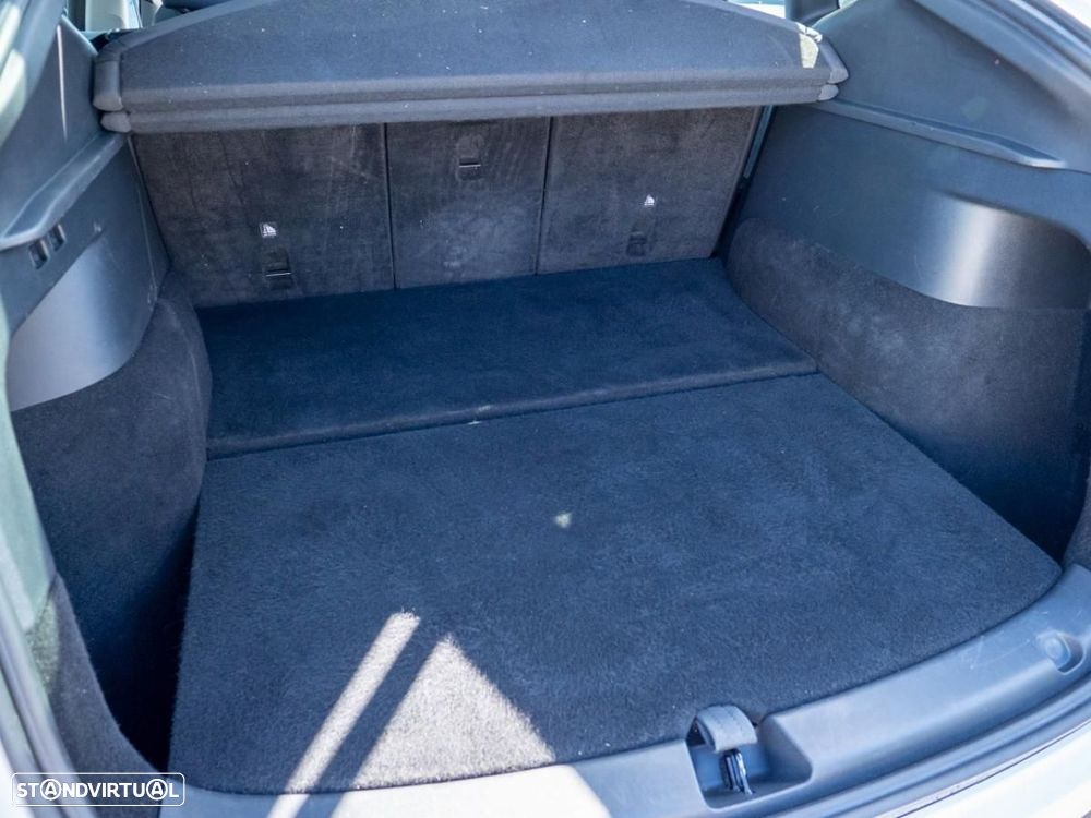 Tesla Model Y Standard - 16