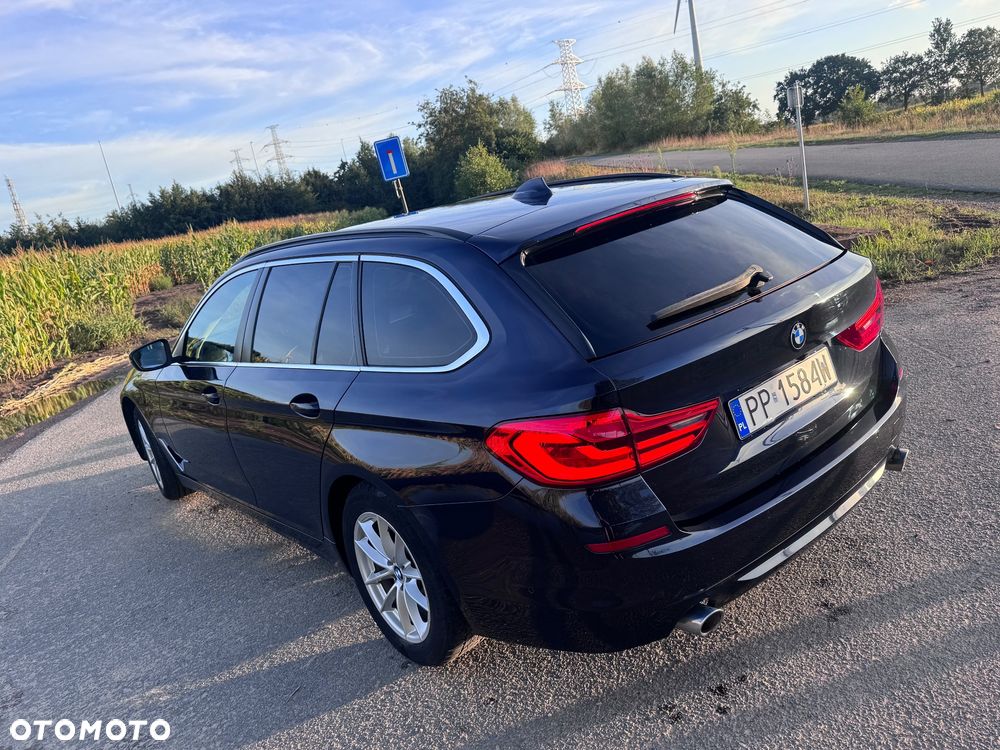 BMW Seria 5 520d Luxury Line sport - 8