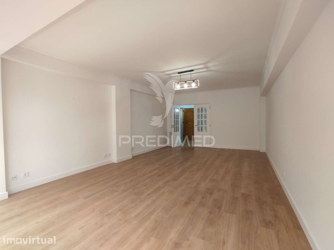 Apartamento T3 nas Laranjeiras totalmente remodelado - Grande imagem: 2/20