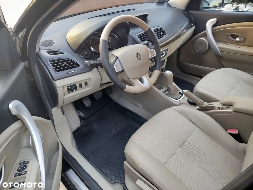 Renault Fluence 1.6 16V Privilege - 6