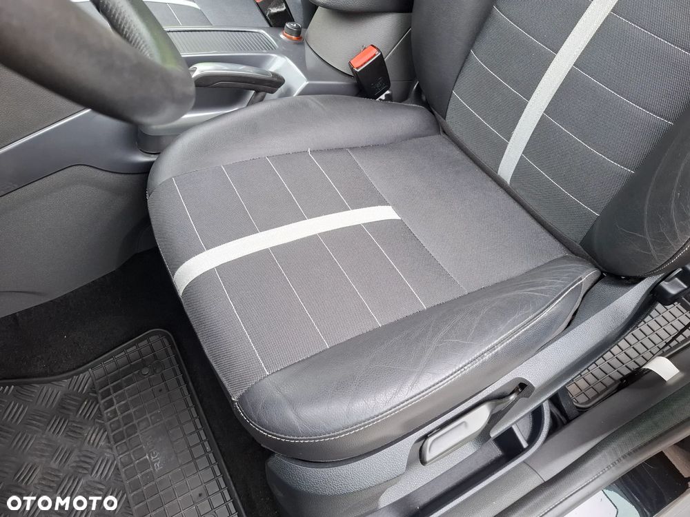 Ford Kuga 2.0 TDCi 4x4 Titanium - 10