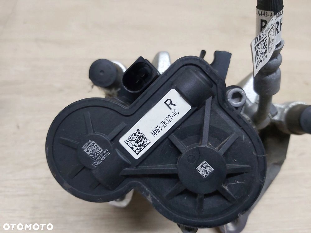 JAGUAR F-PACE Zacisk tył prawy MX63-2K327-AC Land Rover Velar L550 - 4