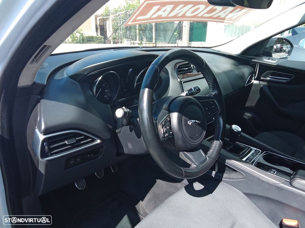 Jaguar F-Pace 2.0 i4D Prestige - 12