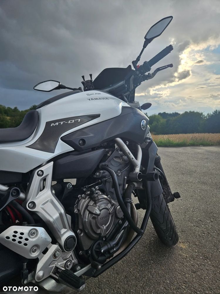Yamaha MT - 5