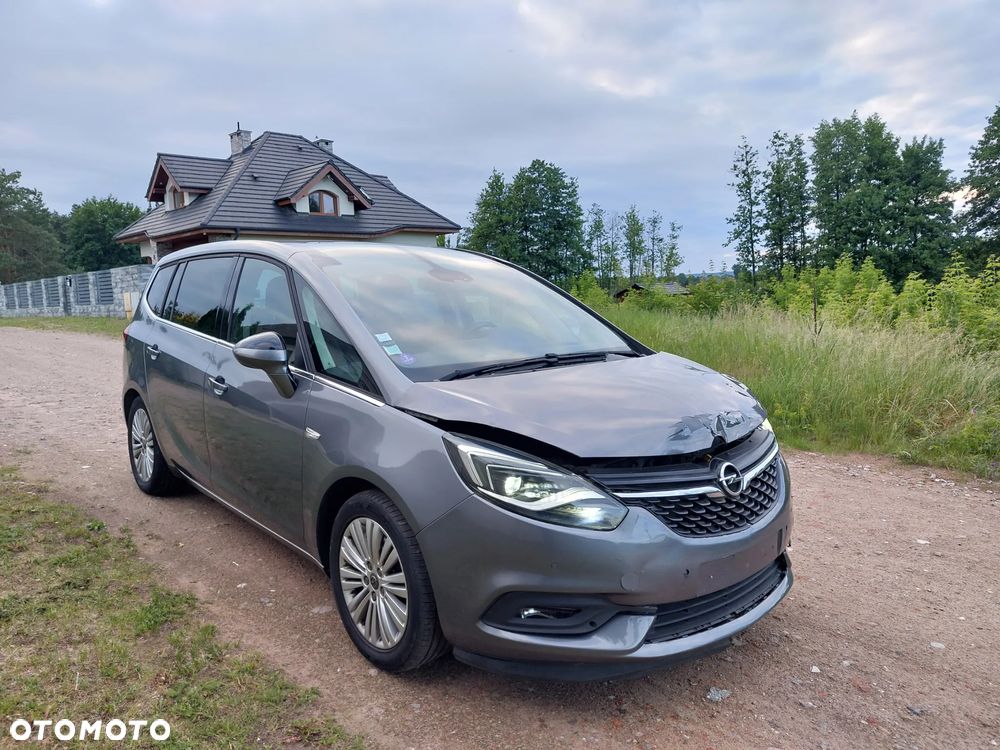 Opel Zafira - 4