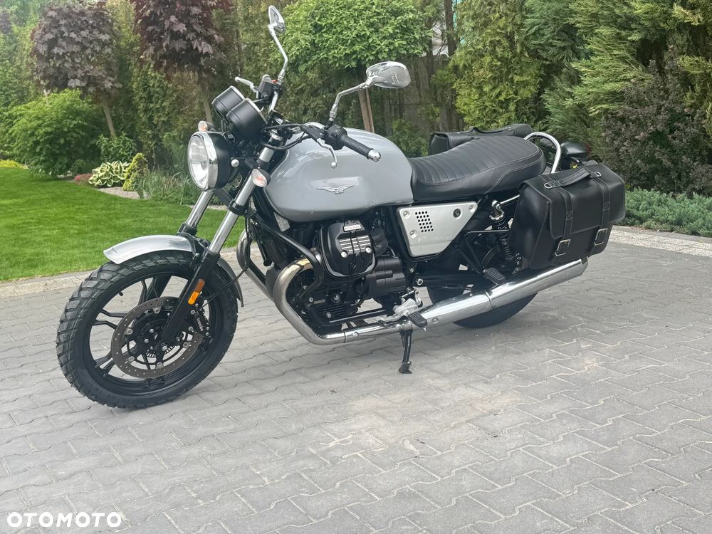 Moto Guzzi V7 - 10