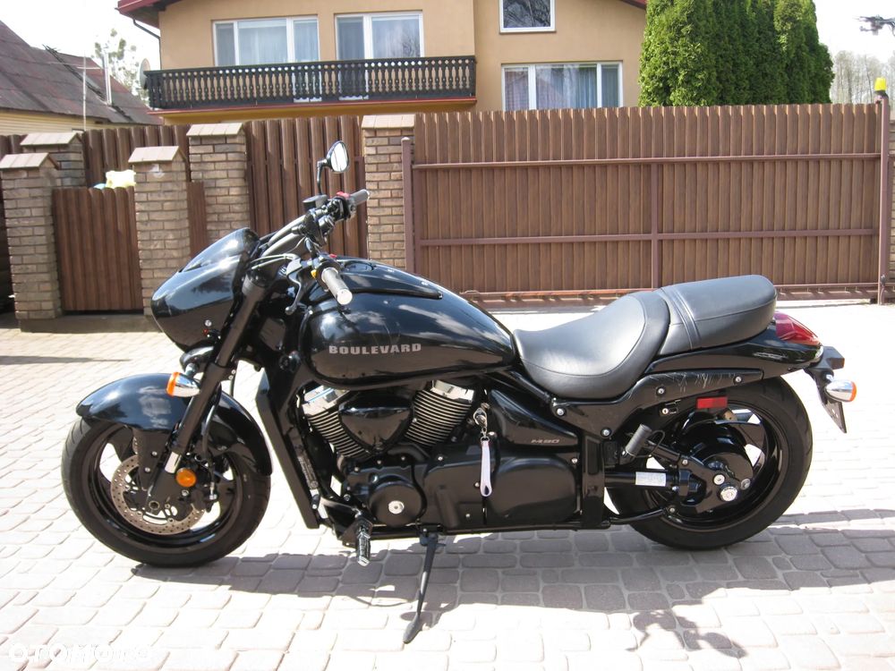 Suzuki Boulevard - 21