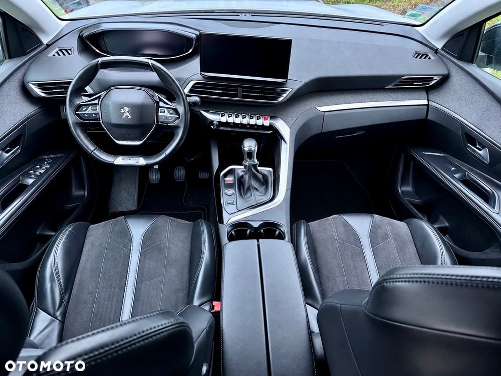 Peugeot 3008 1.2 PureTech GPF Allure S&S - 20