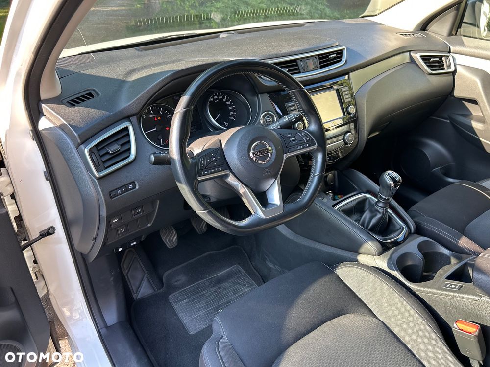 Nissan Qashqai 1.3 DIG-T AKARI - 13
