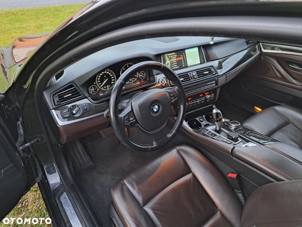 BMW Seria 5 520d xDrive - 3