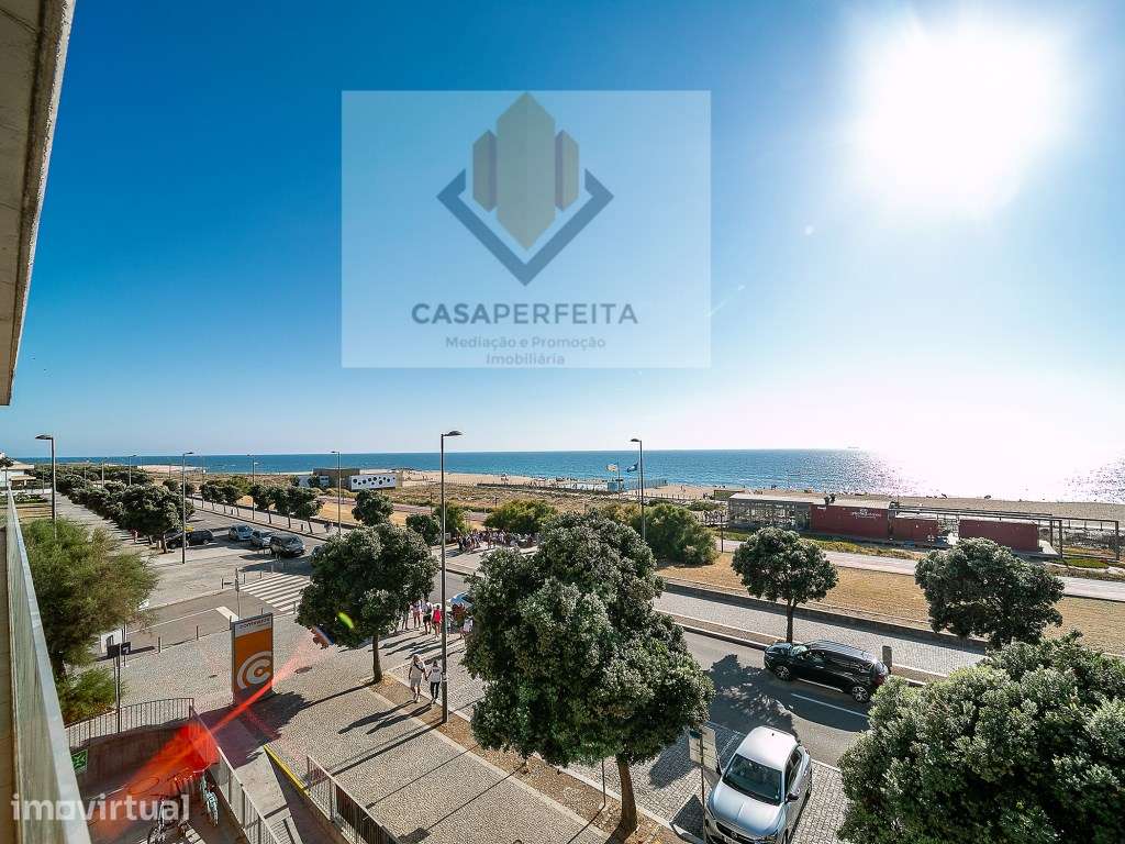 Sensacional Apartamento T5 na 1º Linha de Mar com Terraço e Garagem... - Grande imagem: 4/57