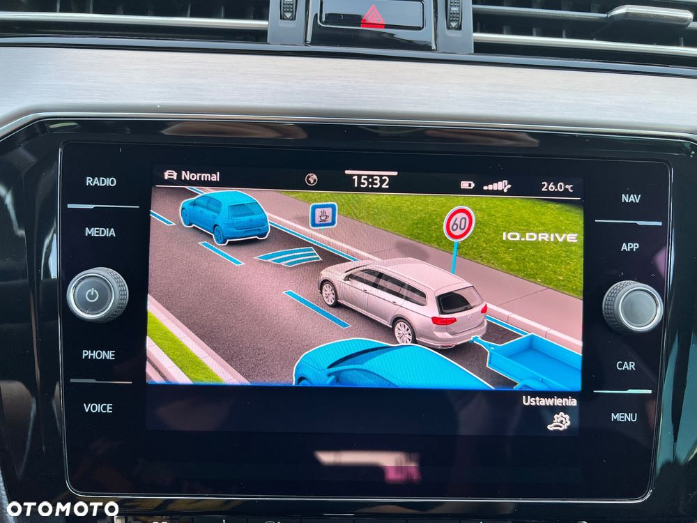 Volkswagen Passat 2.0 TDI EVO Elegance DSG - 29