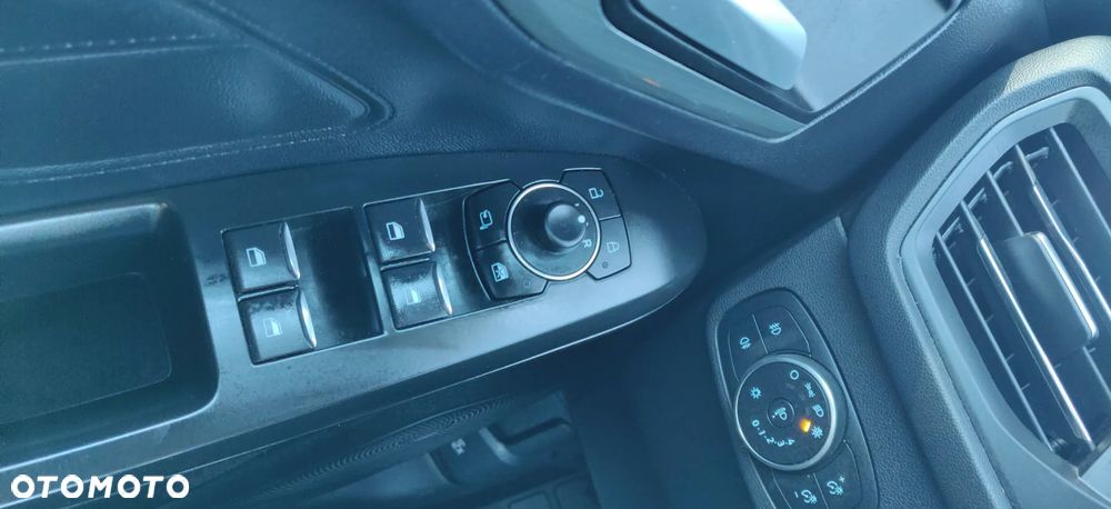 Ford Focus 1.0 EcoBoost Titanium - 17