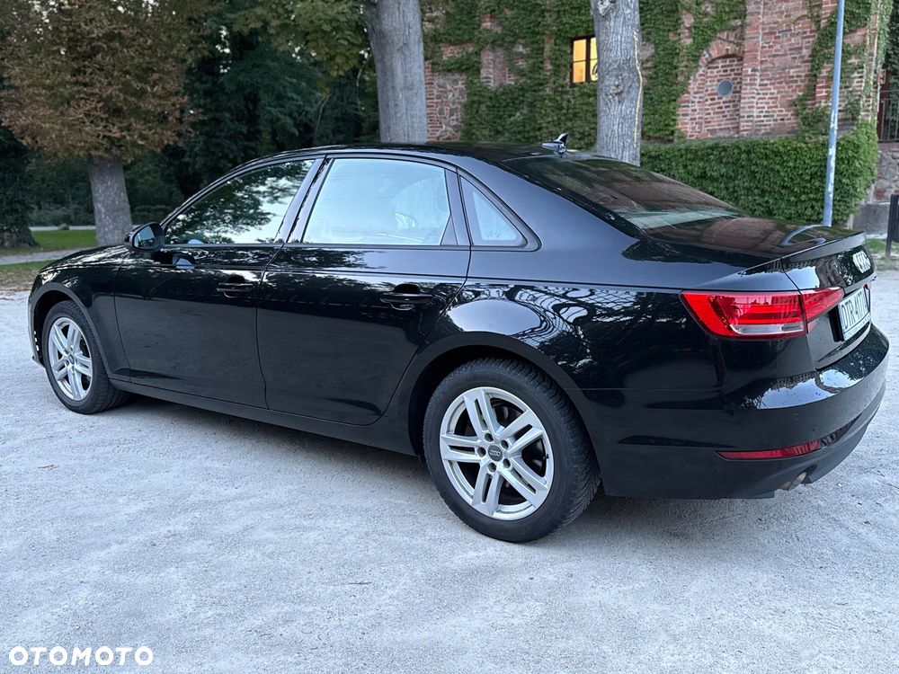 Audi A4 Limousine 2.0 TDI ultra design - 15