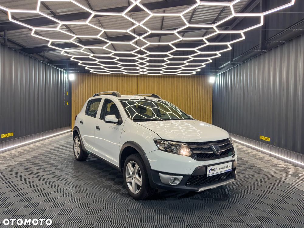 Dacia Sandero Stepway ver-1-0-tce-essential - 1