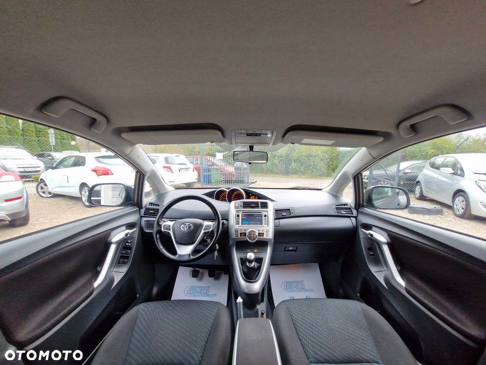 Toyota Verso 09-13 - 25