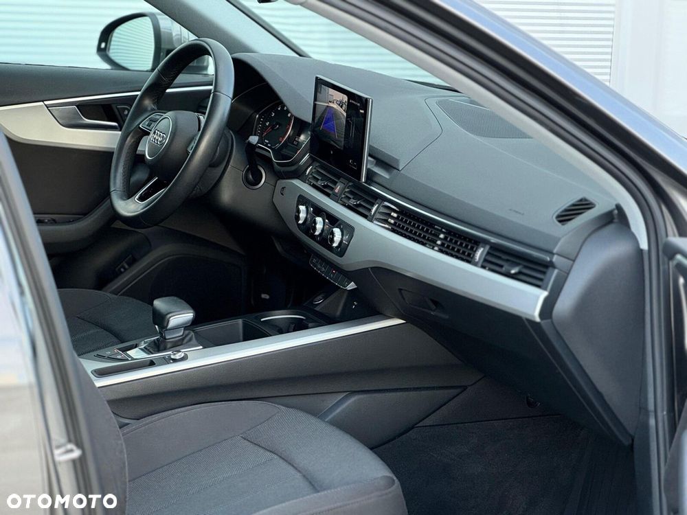 Audi A4 Limousine 40 TFSI S tronic - 14