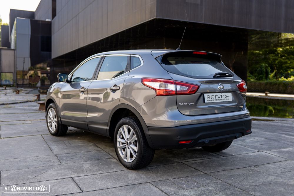 Nissan Qashqai 1.6 dCi Xtronic TEKNA - 3
