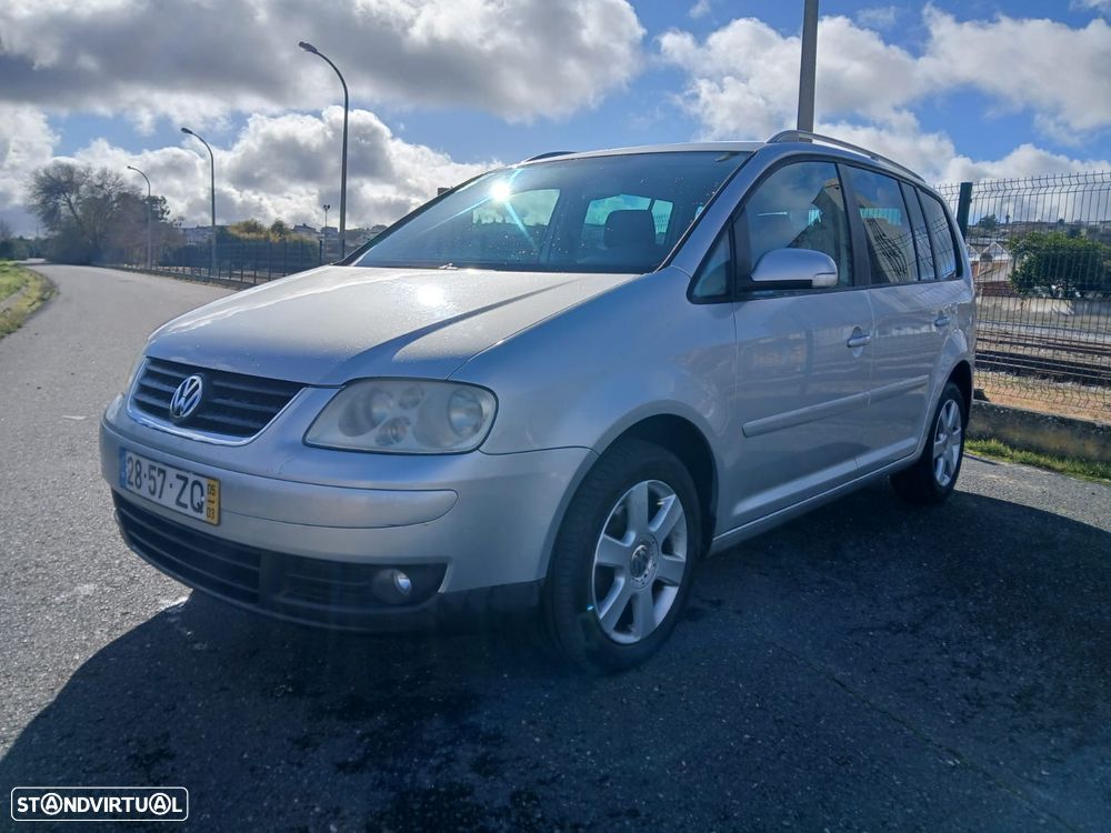 VW Touran 2.0 TDI Trendline 7L - 2