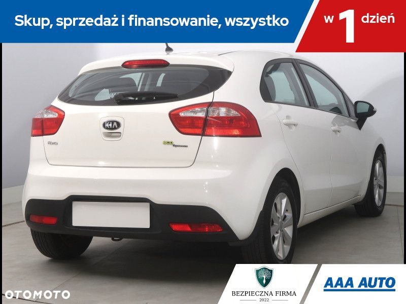 Kia Rio - 6