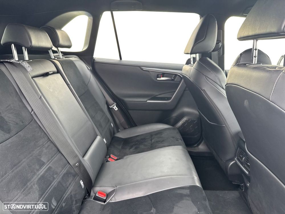 Toyota RAV4 - 12