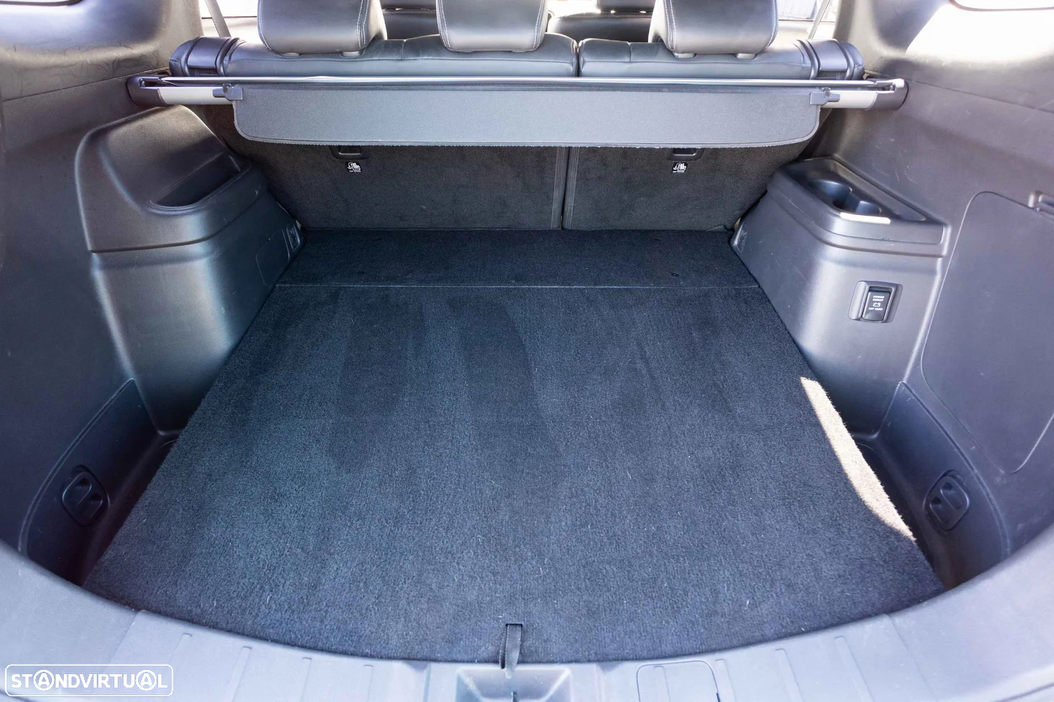Mitsubishi Outlander 2.0 PHEV Instyle - 33