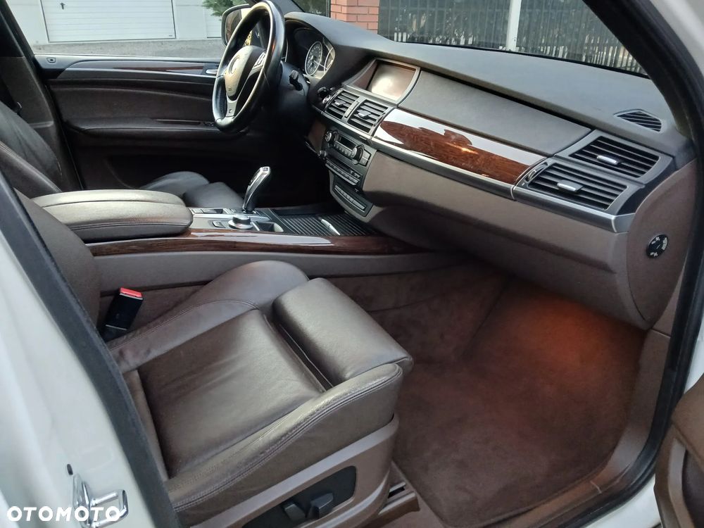 BMW X5 3.0sd xDrive - 8