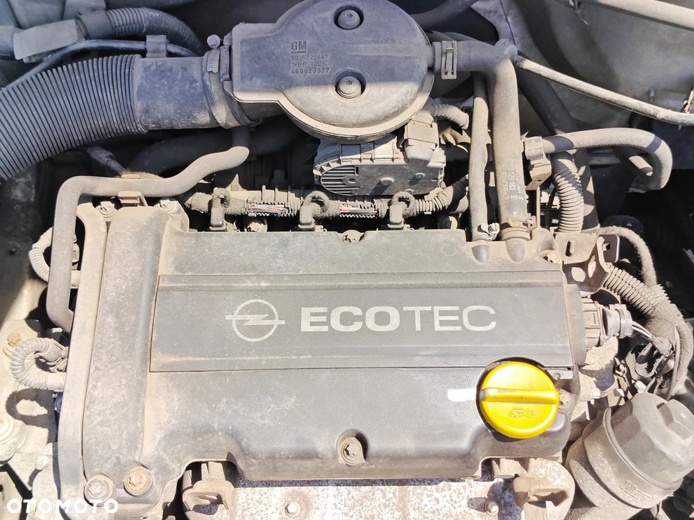Opel Corsa 1.2 16V Enjoy - 10