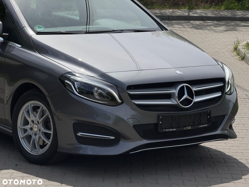 Mercedes-Benz Klasa B 180 BlueEFFICIENCY Edition Style - 4