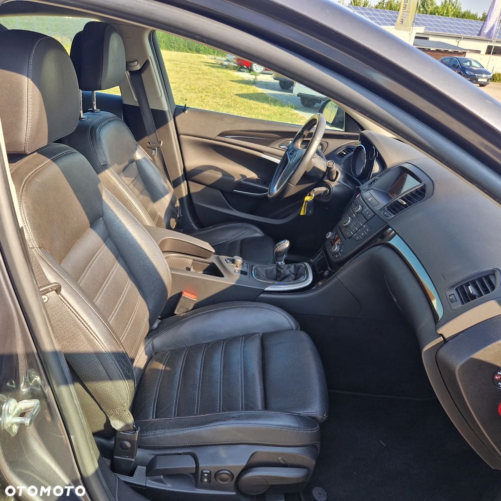 Opel Insignia 2.0 CDTI 150 Jahre - 9