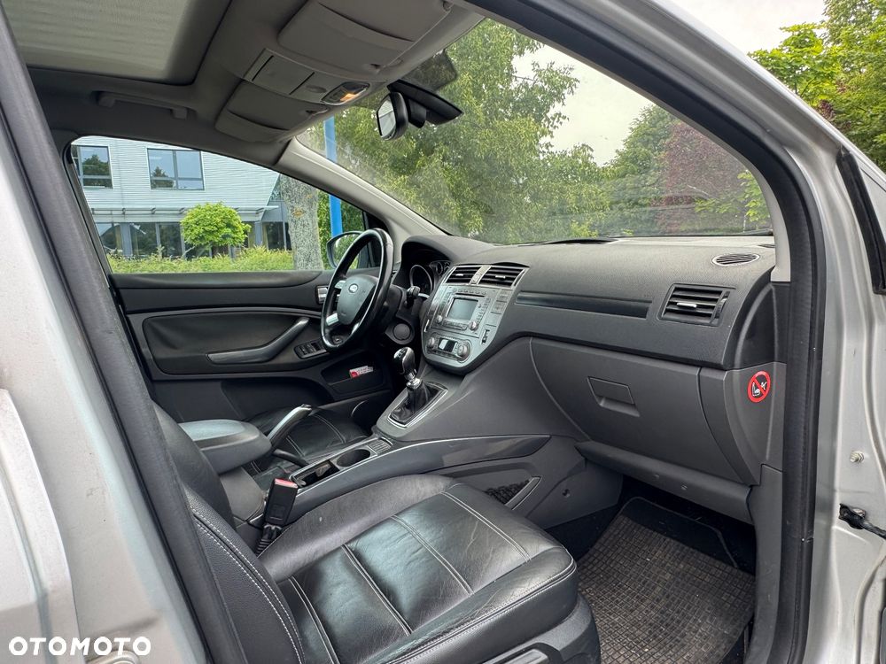 Ford Kuga 2.0 TDCi 4x4 Titanium - 8