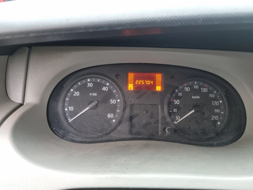 Renault Trafic - 11