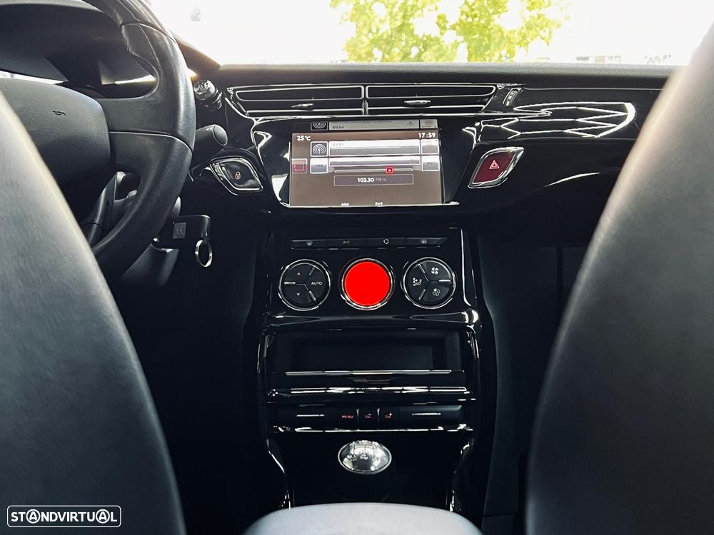 Citroën C3 1.2 PureTech Collection - 24