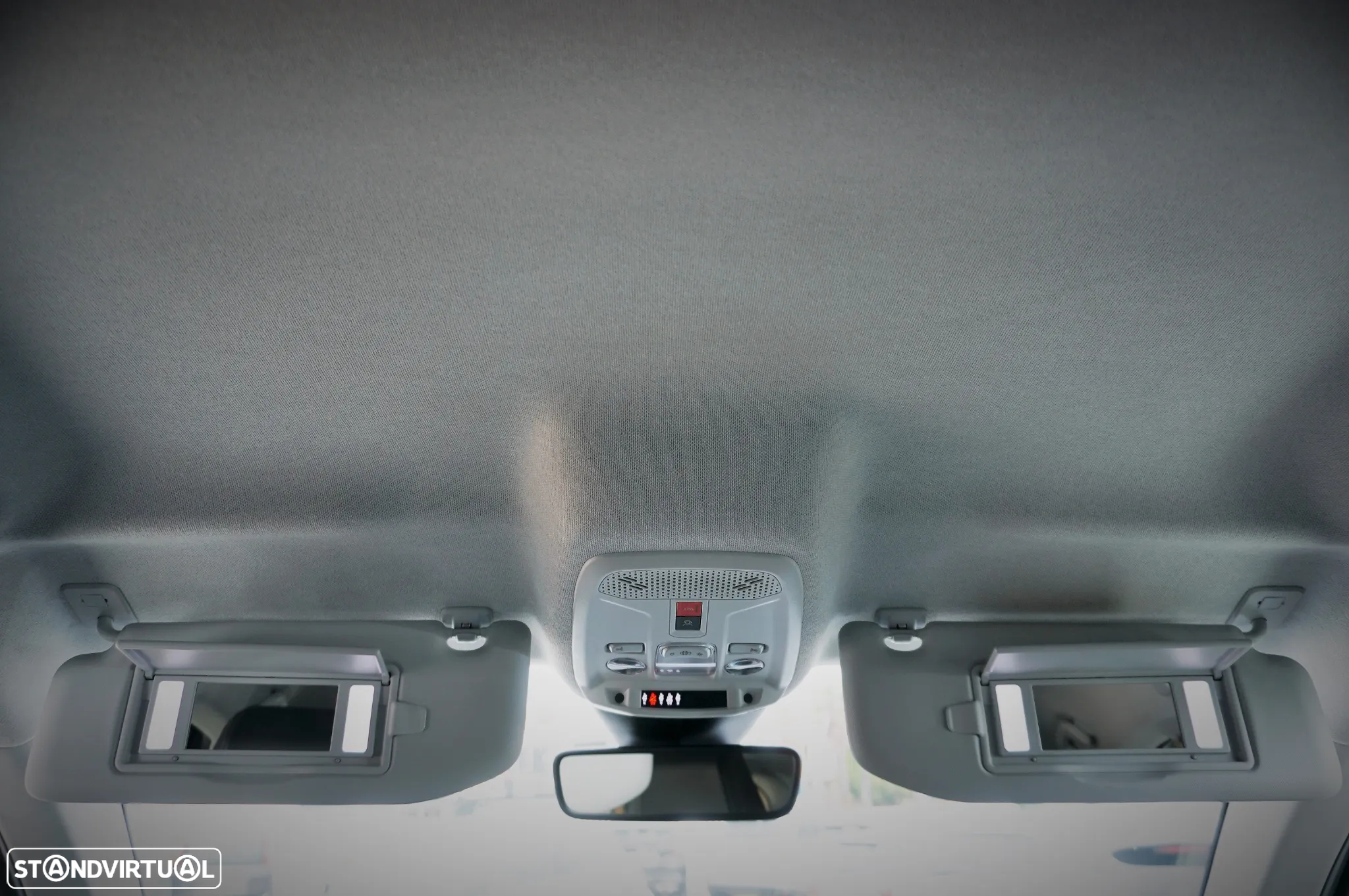 Citroën C4 PureTech 130 Stop&Start SHINE - 22