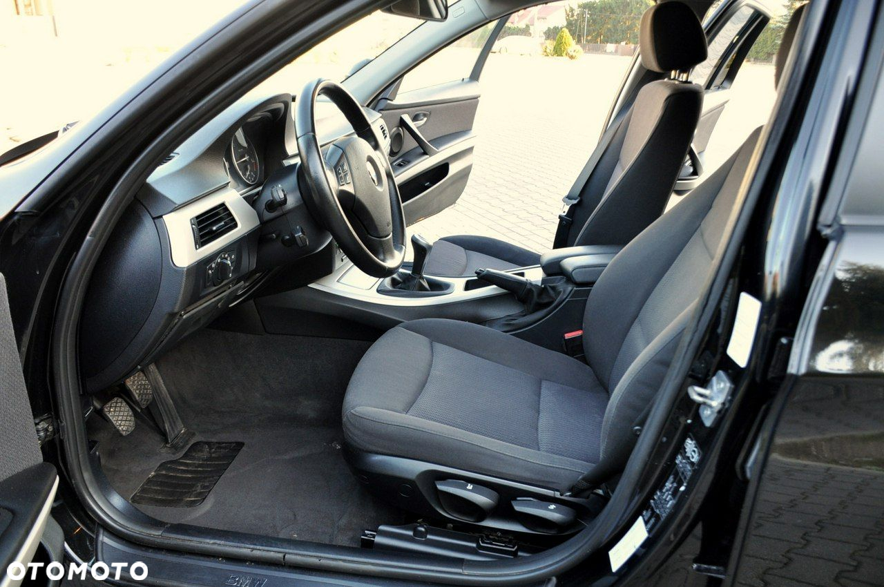 BMW Seria 3 - 21