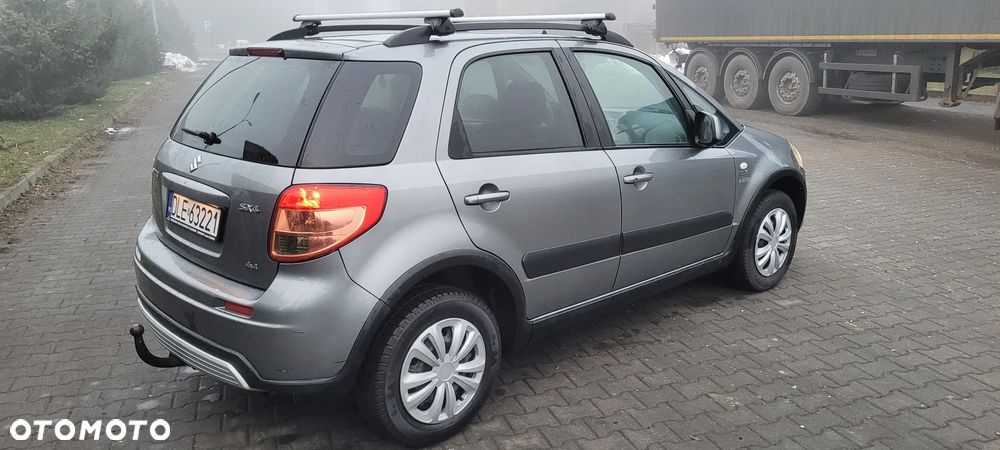 Suzuki SX4 1.9 DDiS DPF 4x4 Club - 3